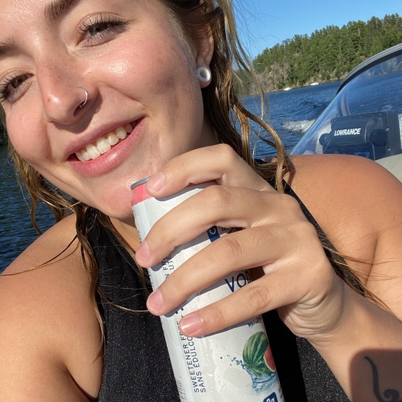 Meet your Posher, Tessa - Picture 1 of 1